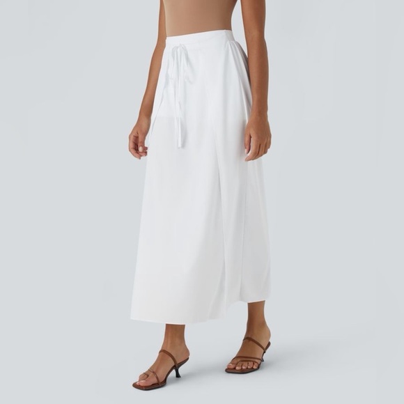 HALARA Dresses & Skirts - Halara Breezeful High Waisted Tie Front Flowy 2-in-1 Maxi Quick Dry Casual Skirt